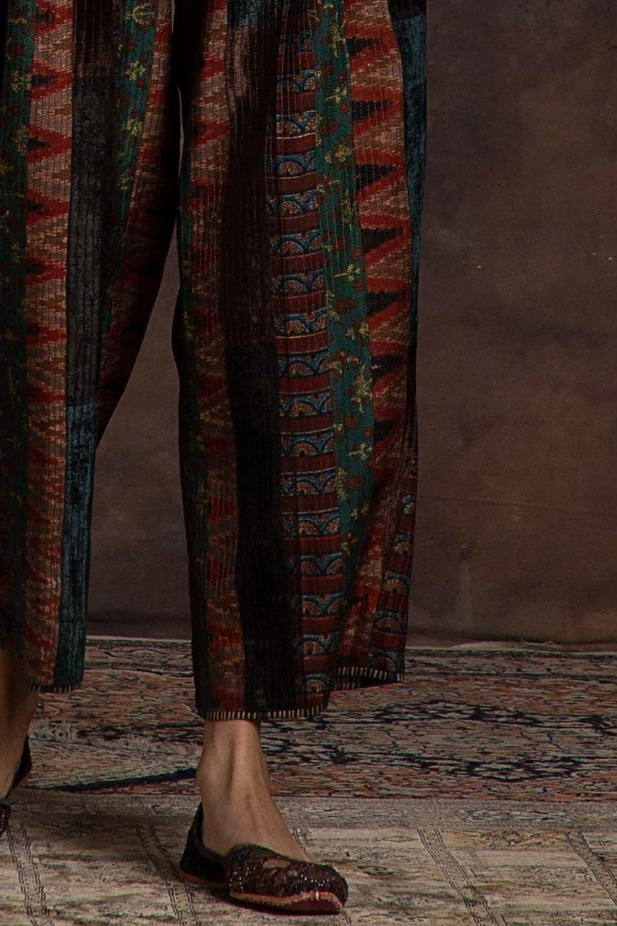 Sunira Designs Rushaan Katran Textured Pant 4 Sunira Designs Rushaan Katran Textured Pant - Image 4