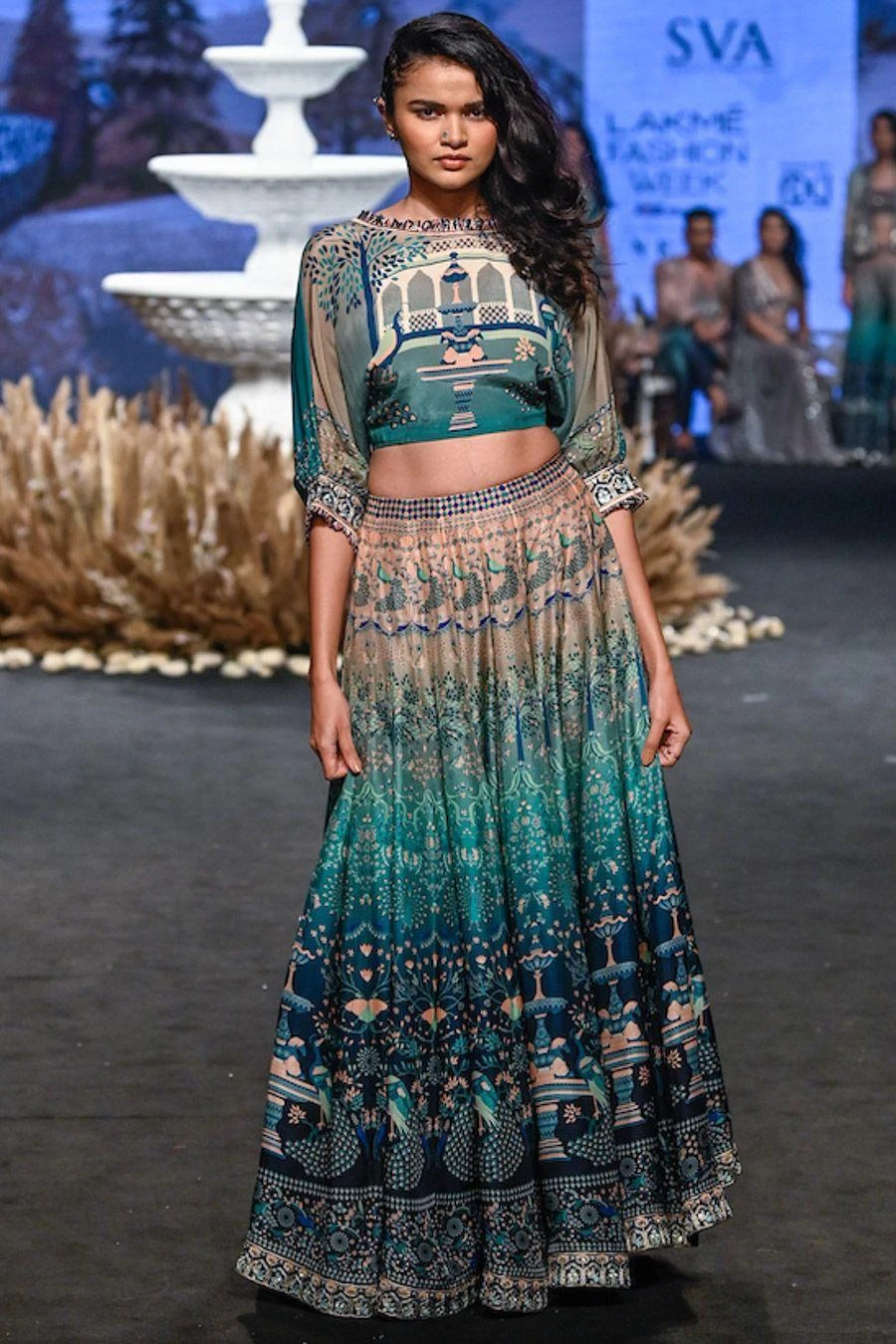 SVA Blue Ombre Mor Fuaara Lehnga Set 2 SVA Blue Ombre Mor Fuaara Lehnga Set - Image 2