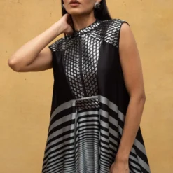 Amit Aggarwal Black & Green Metallic Panelled Dress -Cheap Drapvera Store 2912aad11 4