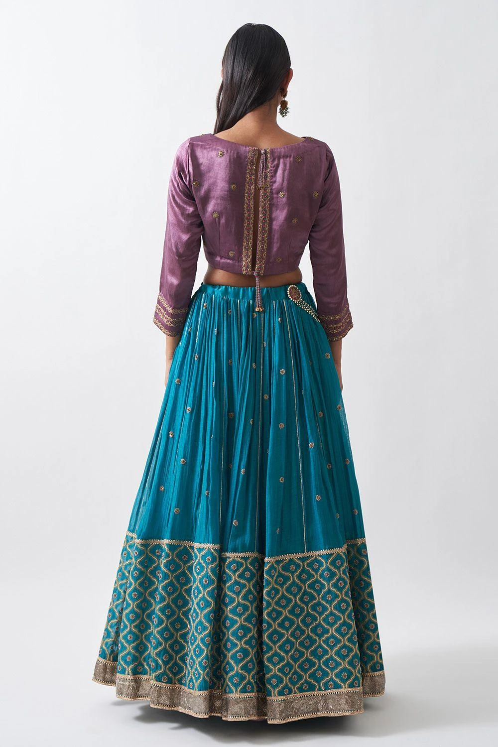 Rhua Turquoise Embroidered Lehenga Set 5 Rhua Turquoise Embroidered Lehenga Set - Image 5
