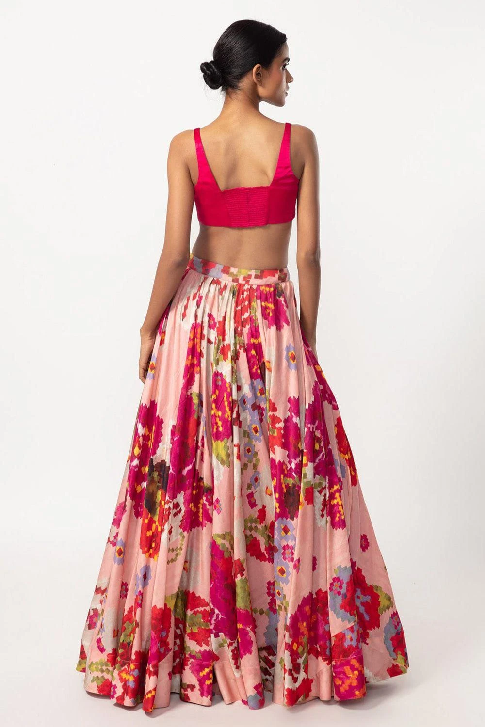 Saaksha & Kinni Rose Pink Floral Printed Lehenga Set 3 Saaksha & Kinni Rose Pink Floral Printed Lehenga Set - Image 3