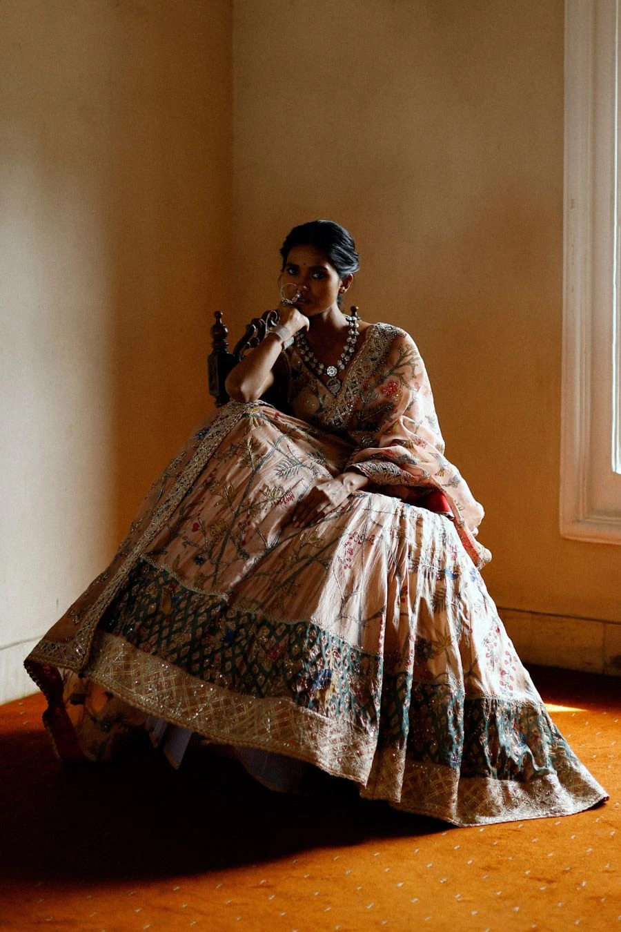 Archana Jaju Rosewood Pink Handpainted Kalamkari Lehenga Set 3 Archana Jaju Rosewood Pink Handpainted Kalamkari Lehenga Set - Image 3