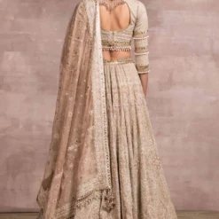 Tarun Tahiliani Dull Ivory Chikankari Lehenga Set 7 Tarun Tahiliani Dull Ivory Chikankari Lehenga Set -Cheap Drapvera Store br awu ckn kl 2 cw 50 4