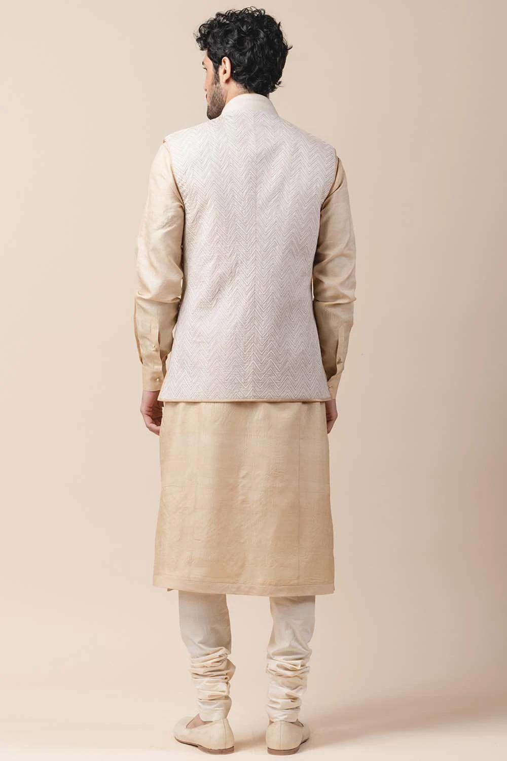 Tarun Tahiliani Men Ivory Applique Bundi Jacket 4 Tarun Tahiliani Men Ivory Applique Bundi Jacket - Image 4