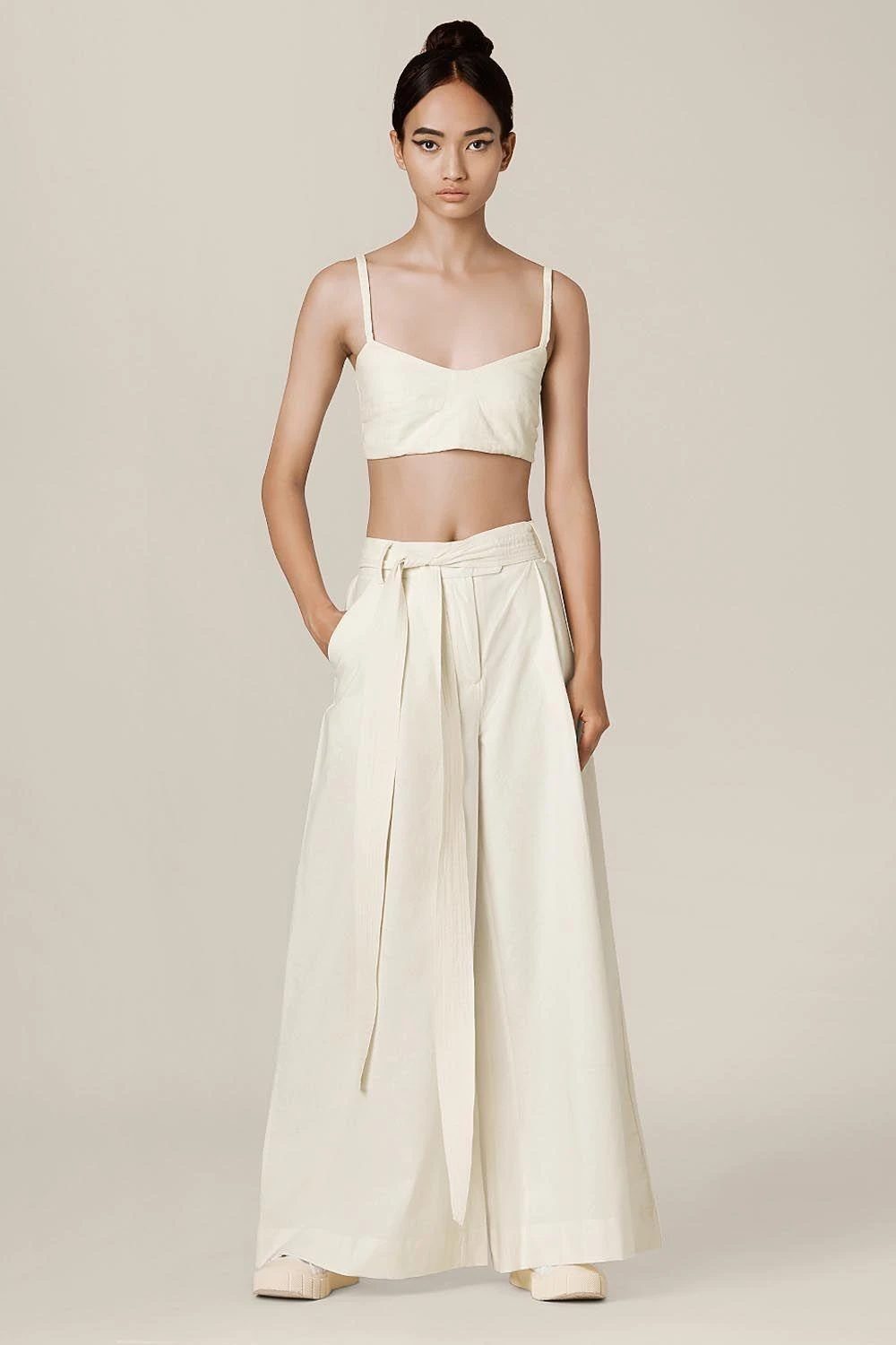 Chola Pleated White Pants With Belt 3 Chola Pleated White Pants With Belt - Image 3