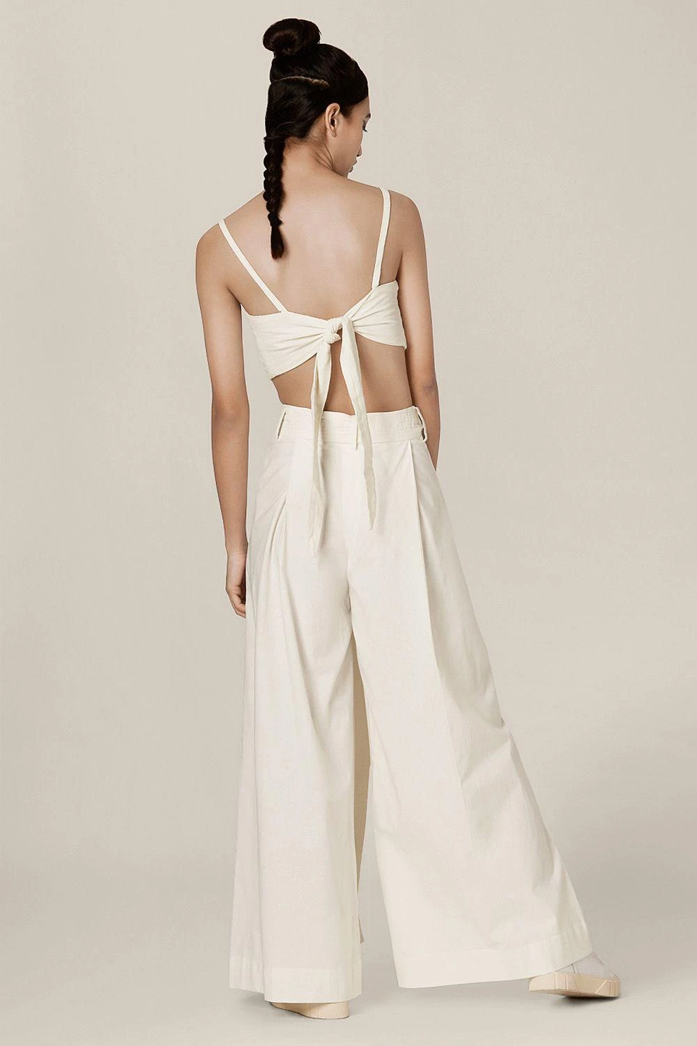 Chola Pleated White Pants With Belt 4 Chola Pleated White Pants With Belt - Image 4